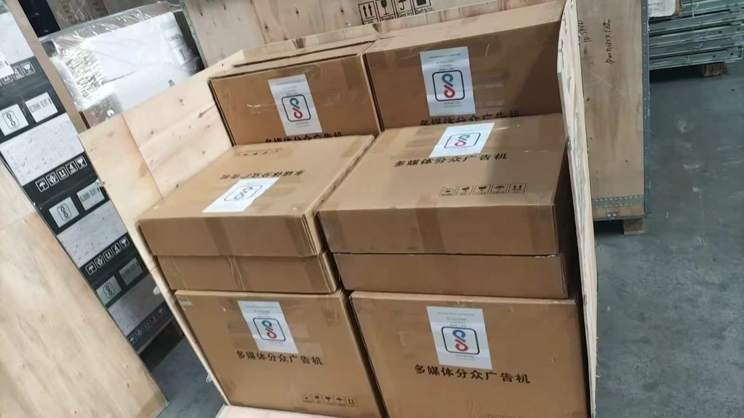 Labelled cartons consolidated for freight